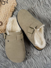 Load image into Gallery viewer, Suede Round Toe Slippers