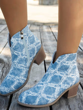 Load image into Gallery viewer, Printed Block Heel Boots with Side Zip