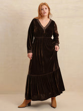 Load image into Gallery viewer, Plus Size Lace Detail V-Neck Long Sleeve Midi Dress