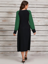 Load image into Gallery viewer, Ruched Contrast Long Sleeve Midi Dress