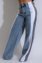 Load image into Gallery viewer, Contrast Side Striped Wide Leg Jeans