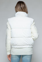 Load image into Gallery viewer, Snobbish Fine Fur Lining Quilted Vest