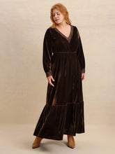 Load image into Gallery viewer, Plus Size Lace Detail V-Neck Long Sleeve Midi Dress