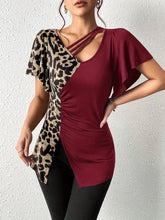 Load image into Gallery viewer, Ruched Leopard Flutter Sleeve T-Shirt