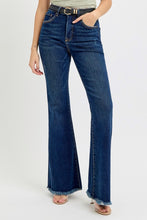 Load image into Gallery viewer, RISEN Tummy Control Frayed Hem Flare Jeans