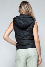 Load image into Gallery viewer, Snobbish Zip Up Quilted Hooded Vest