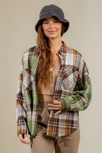 Load image into Gallery viewer, Plaid Collared Neck Long Sleeve Shirt