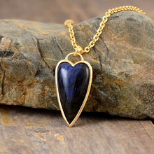 Load image into Gallery viewer, Copper Labradorite Heart Shape Necklace