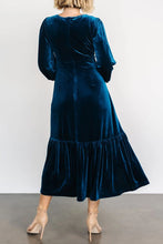 Load image into Gallery viewer, V-Neck Long Sleeve Midi Velvet Dress