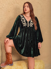 Load image into Gallery viewer, Plus Size Embroidered V-Neck Long Sleeve Dress