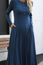 Load image into Gallery viewer, Round Neck Long Sleeve Maxi Dress with Pockets