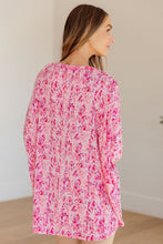 Load image into Gallery viewer, Essential Blouse in Fuchsia and White Paisley