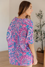 Load image into Gallery viewer, Essential Blouse in Purple Paisley