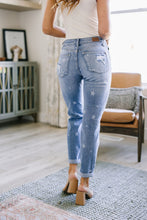 Load image into Gallery viewer, Juliet Star Crossed Boyfriend Jeans