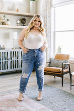 Load image into Gallery viewer, Juliet Star Crossed Boyfriend Jeans