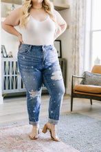 Load image into Gallery viewer, Juliet Star Crossed Boyfriend Jeans