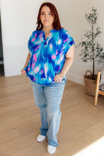 Load image into Gallery viewer, Lizzy Cap Sleeve Top in Royal Brush Strokes