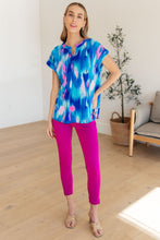 Load image into Gallery viewer, Lizzy Cap Sleeve Top in Royal Brush Strokes