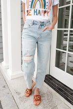 Load image into Gallery viewer, New Me Distressed Jeans