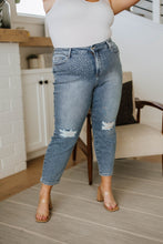 Load image into Gallery viewer, Reese Rhinestone Slim Fit Jeans