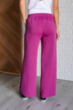 Load image into Gallery viewer, Resort Travel Wide Leg Crop Pant in Magenta