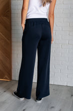 Load image into Gallery viewer, Resort Travel Wide Leg Crop Pant in  Navy