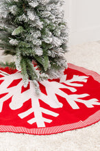 Load image into Gallery viewer, Snowflake Knit Tree Skirt