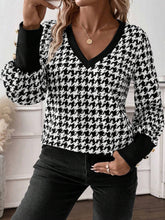 Load image into Gallery viewer, Houndstooth V-Neck Long Sleeve T-Shirt