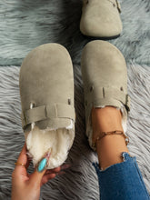 Load image into Gallery viewer, Suede Round Toe Slippers