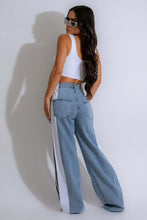 Load image into Gallery viewer, Contrast Side Striped Wide Leg Jeans