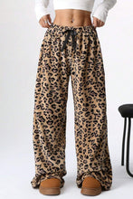 Load image into Gallery viewer, Leopard Wide Leg Pants