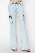 Load image into Gallery viewer, RISEN Full Size High Rise Cargo Flare Jeans