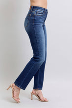 Load image into Gallery viewer, Judy Blue Full Size Washed Straight Leg Jeans with Pockets