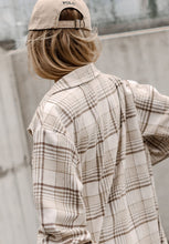 Load image into Gallery viewer, Plaid Removable Hood Button Up Shacket