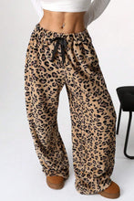 Load image into Gallery viewer, Leopard Wide Leg Pants