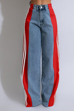 Load image into Gallery viewer, Contrast Side Striped Wide Leg Jeans