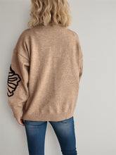 Load image into Gallery viewer, Flower Round Neck Long Sleeve Sweater