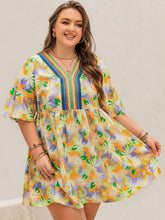 Load image into Gallery viewer, Plus Size Printed V-Neck Half Sleeve Mini Dress