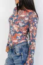 Load image into Gallery viewer, Floral Round Neck Long Sleeve T-Shirt