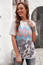 Load image into Gallery viewer, Printed Round Neck Tunic Tee