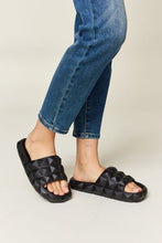 Load image into Gallery viewer, WILD DIVA Pyramid Stud Toe Band Footbed Sandals