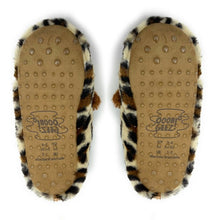 Load image into Gallery viewer, Cheetah Bang   Women&#39;s Cozy House Slipper