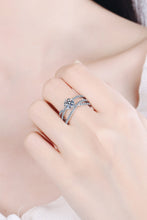 Load image into Gallery viewer, 1 Carat Moissanite Crisscross Ring