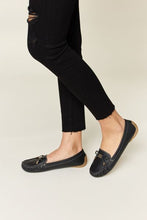 Load image into Gallery viewer, Forever Link Slip On Bow Flats Loafers