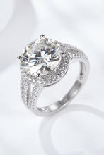 Load image into Gallery viewer, 5 Carat  Moissanite Split Shank Ring