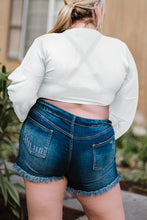 Load image into Gallery viewer, Plus Size Tie Front Crop Top