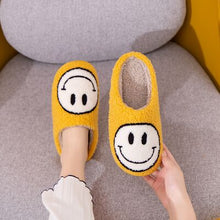 Load image into Gallery viewer, Melody Smiley Face Slippers