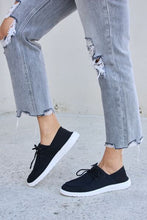 Load image into Gallery viewer, Forever Link Flat Round Toe Lace-Up Sneakers