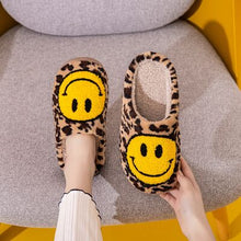 Load image into Gallery viewer, Melody Smiley Face Leopard Slippers