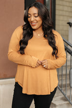 Load image into Gallery viewer, The Wendi Top in Harvest Orange